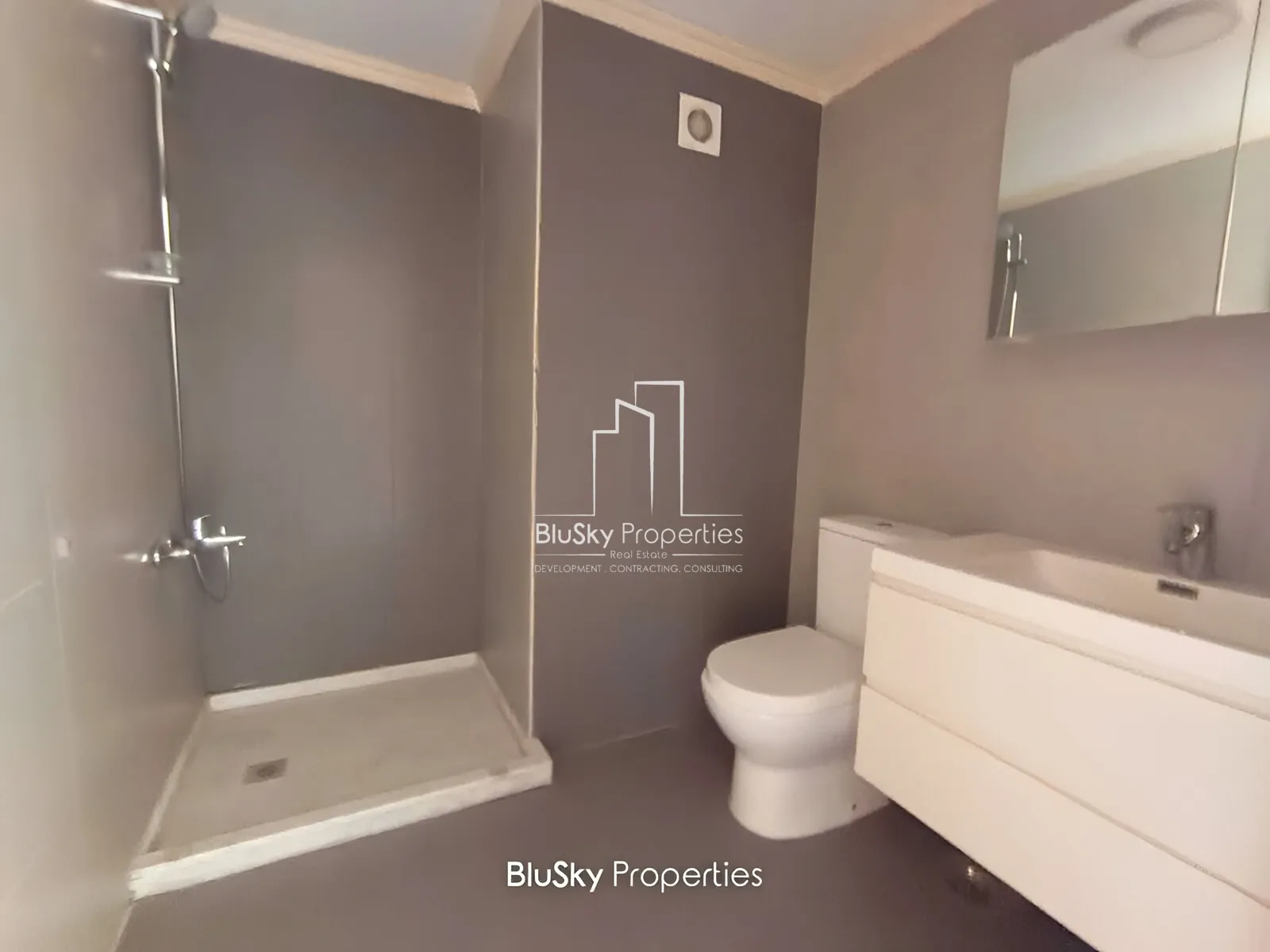 Apartment for Sale in Adma
