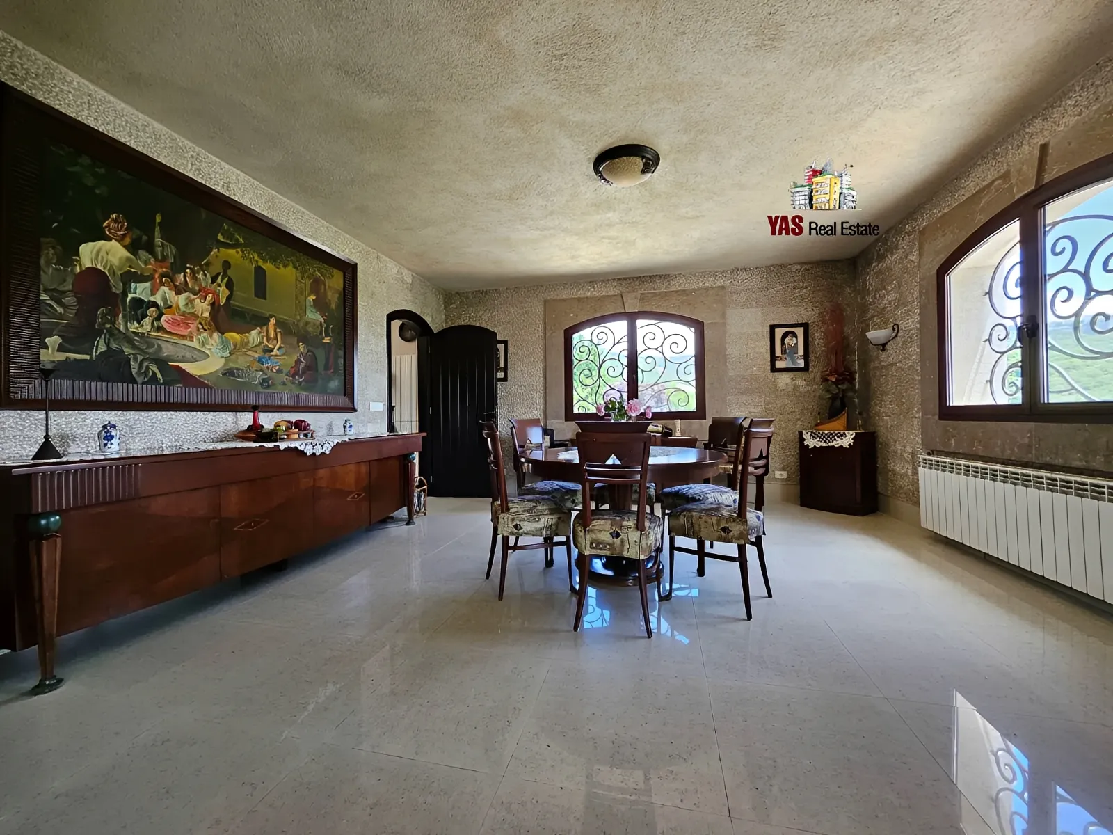 Villa for Sale in Ajaltoun