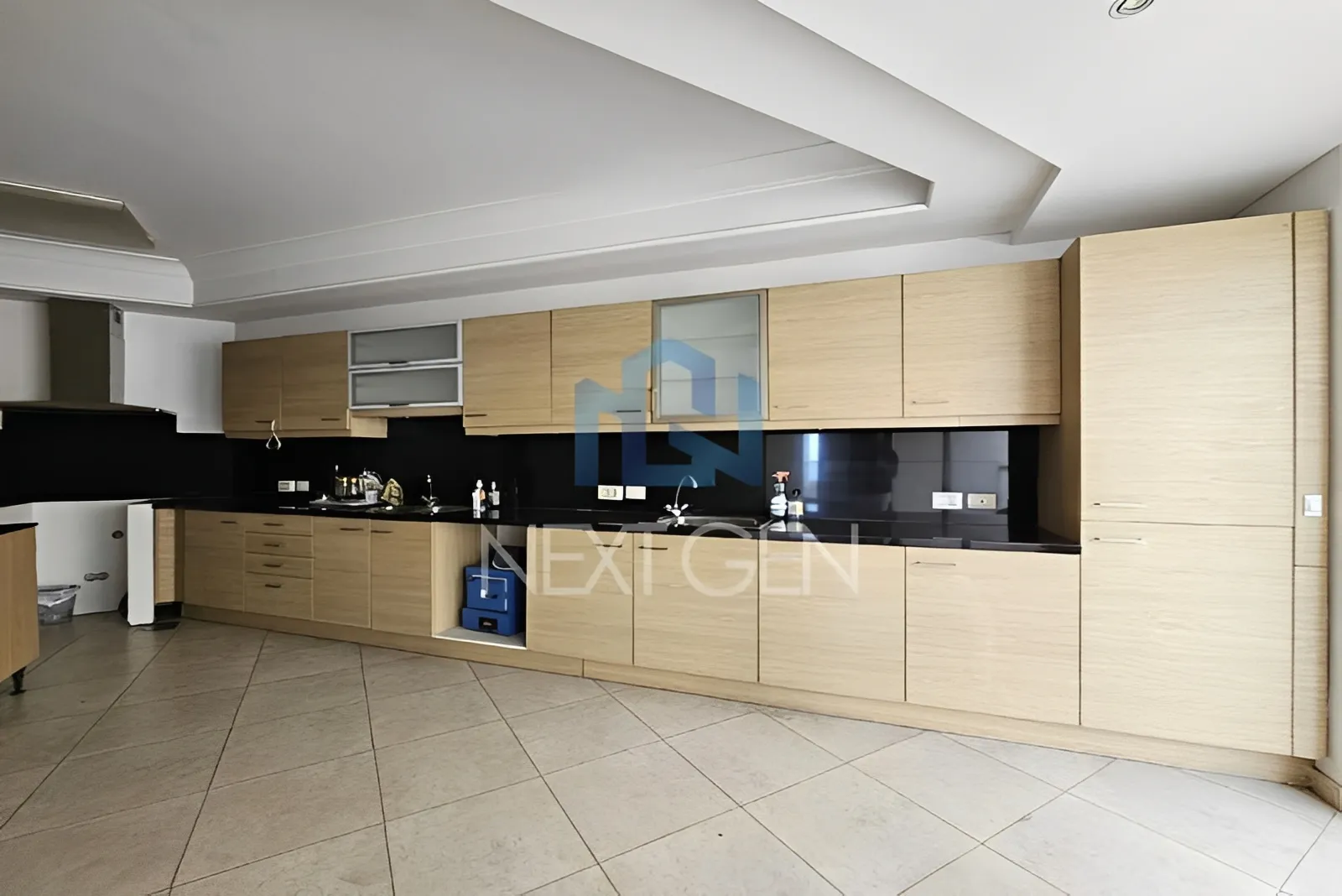 Apartment for Sale in Ain Al Mraiseh