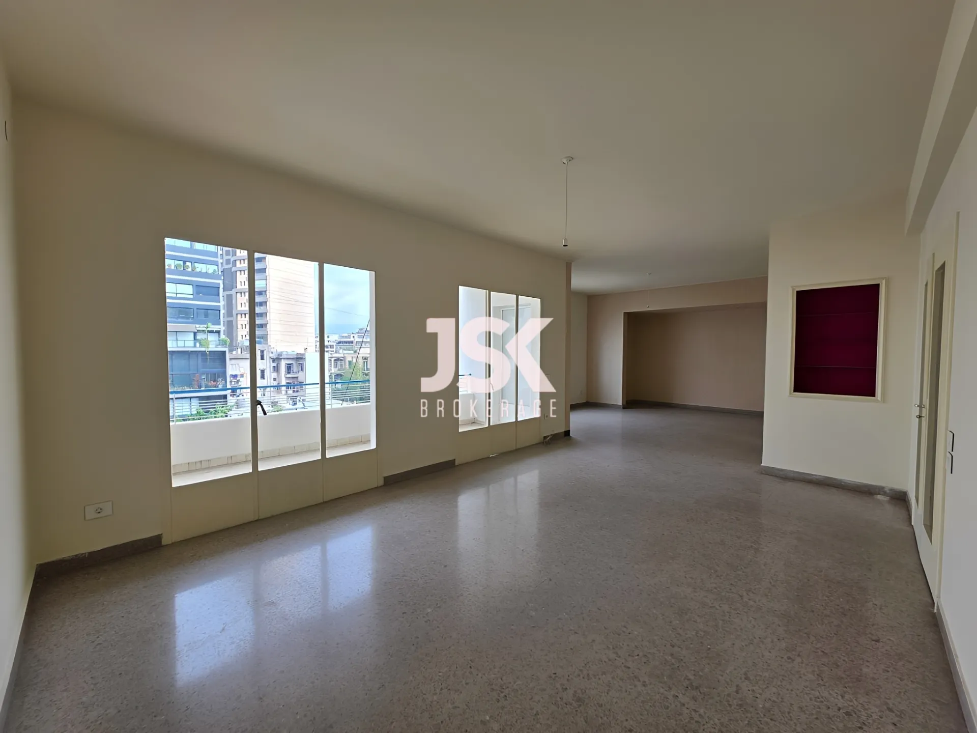 Apartment for Sale in Achrafieh - 3 bed, 2 bath