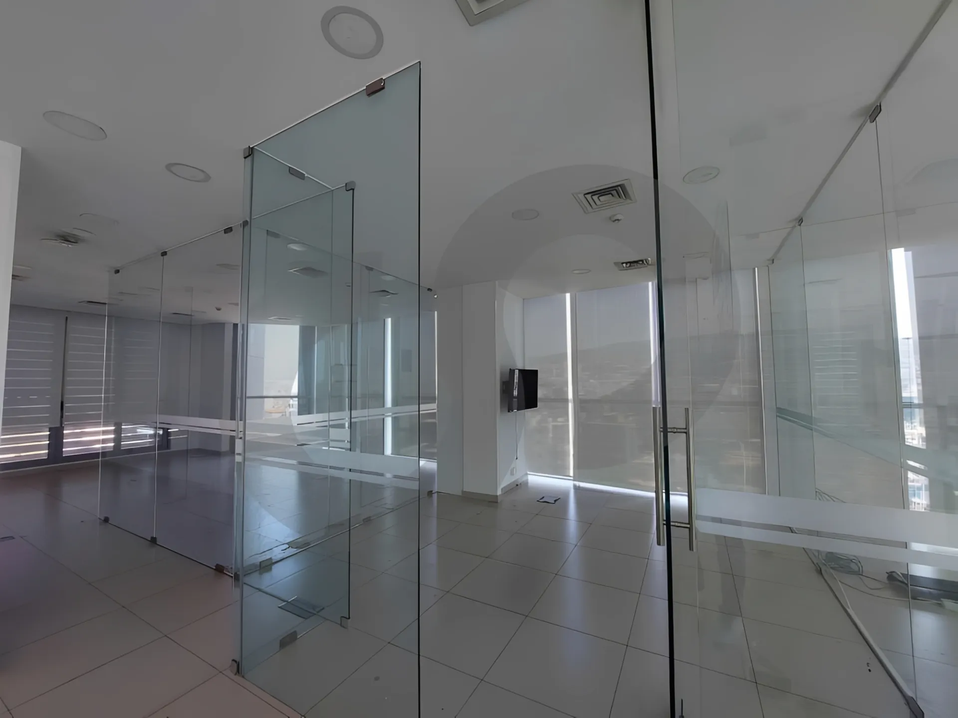Office for rent in Sin El Fil