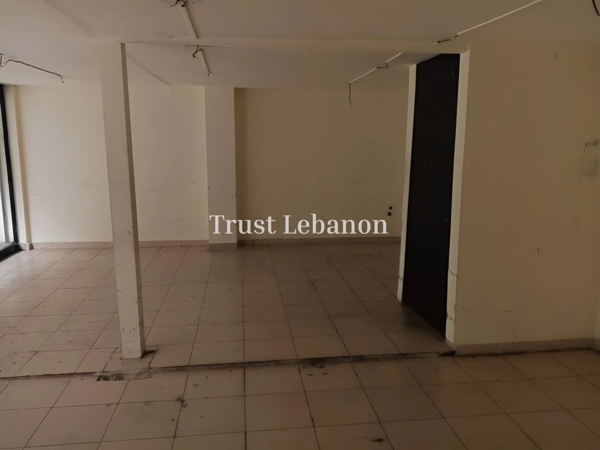 Shop for rent in Msaytbeh, Beirut, Lebanon