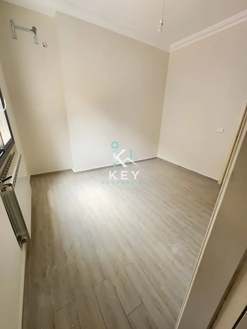 Apartment for rent in Jouret El Ballout, Lebanon - 2 bed, 3 bath