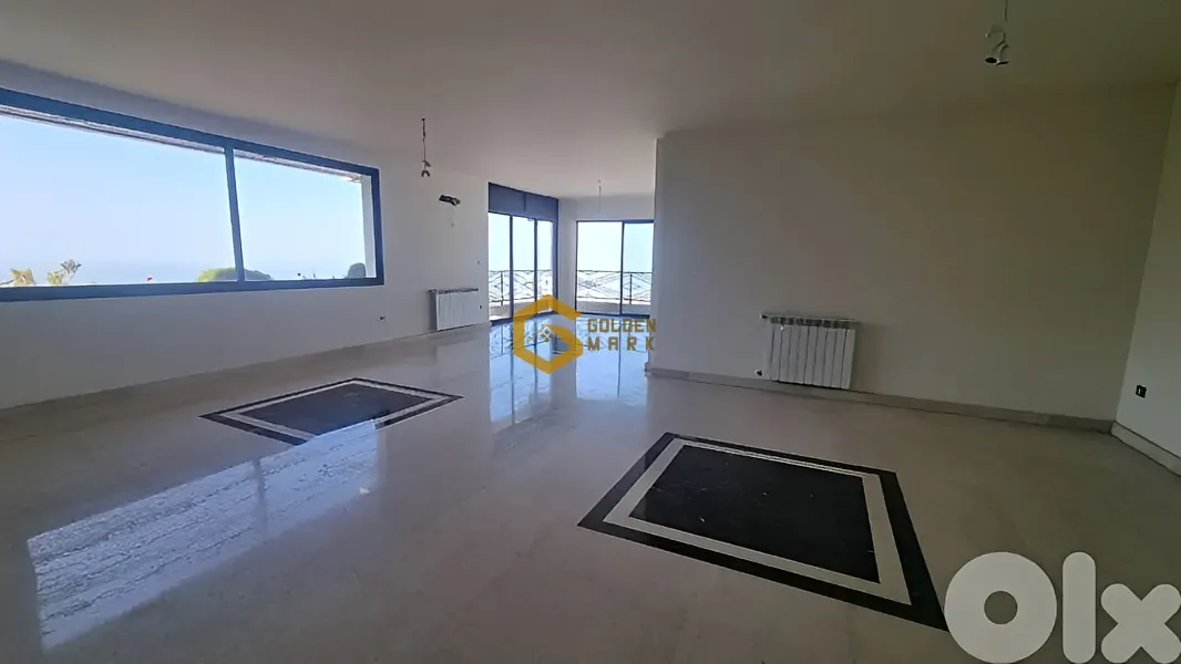 Apartment for Sale in Mazraat Yachoua - 5 bed, 5 bath