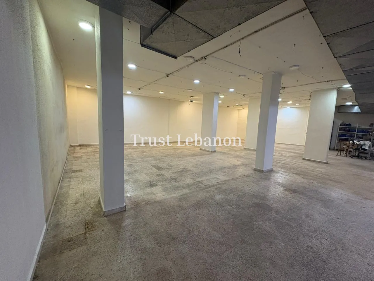 Commercial Property For Sale in Metn, New Rawda