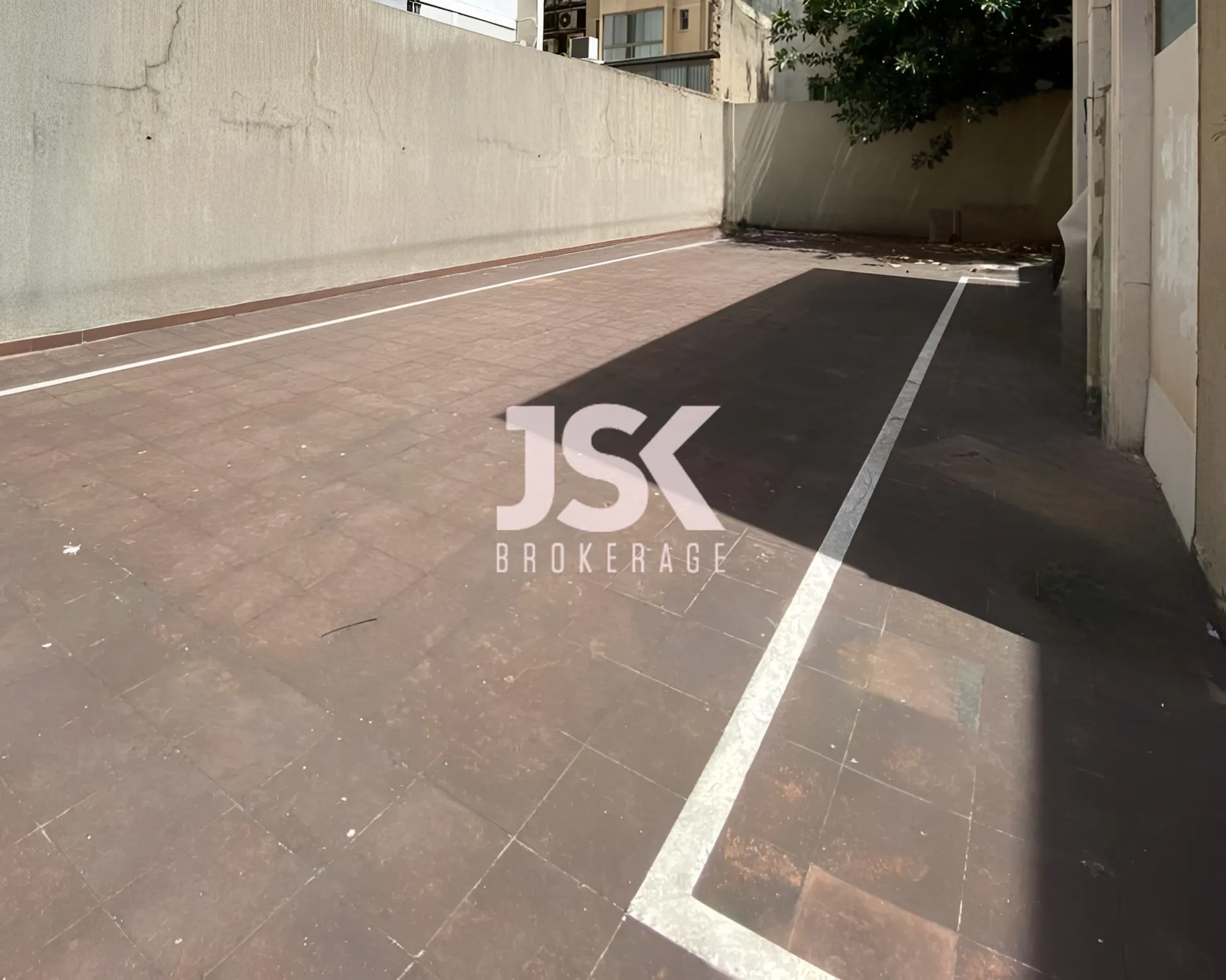 Shop for Sale in Hamra