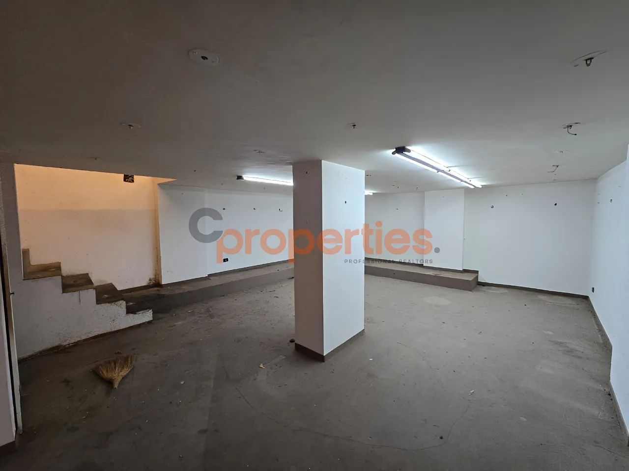 Shop for Sale in Forn El Chebbak