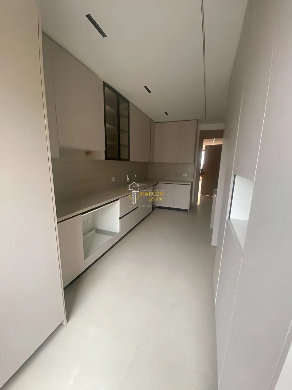 Apartment for sale in Ramlet El Baida, Bayrut, Lebanon