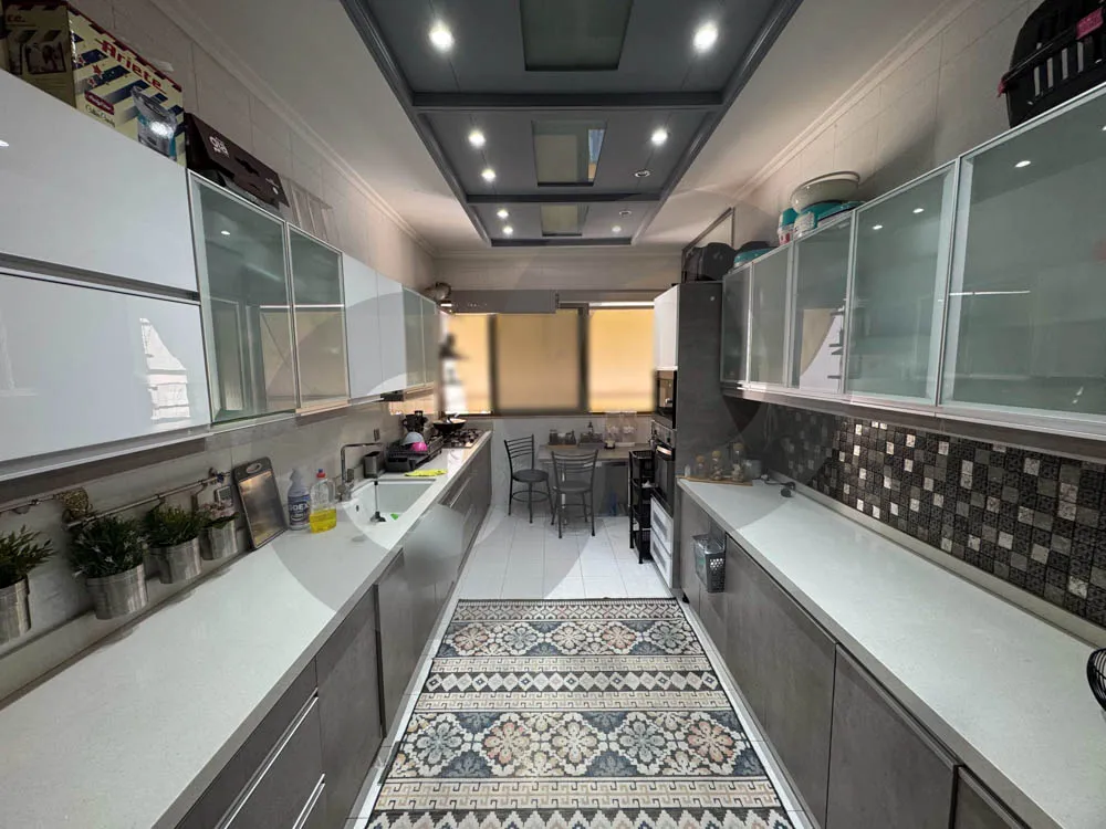 Building for Rent in Ras Al Naba'a