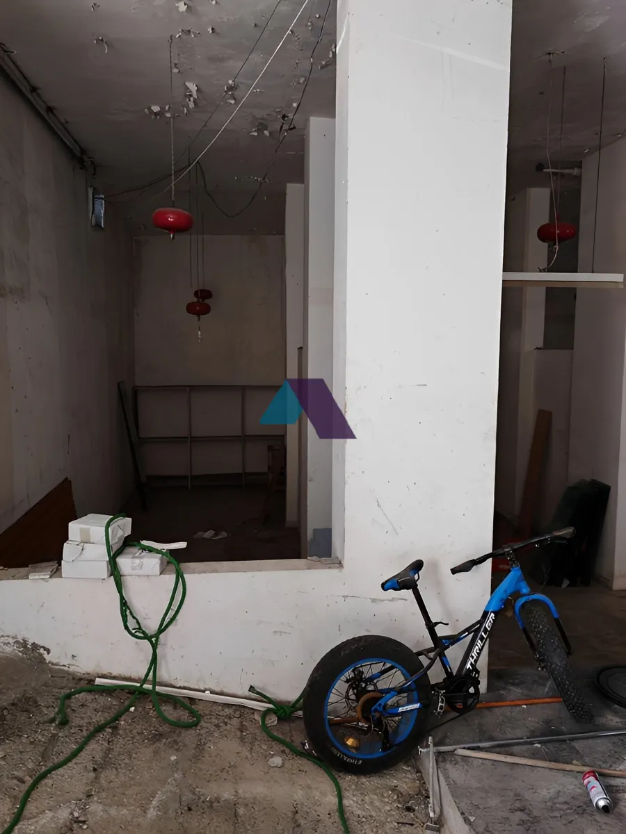 Warehouse for sale in Zouk Mikael