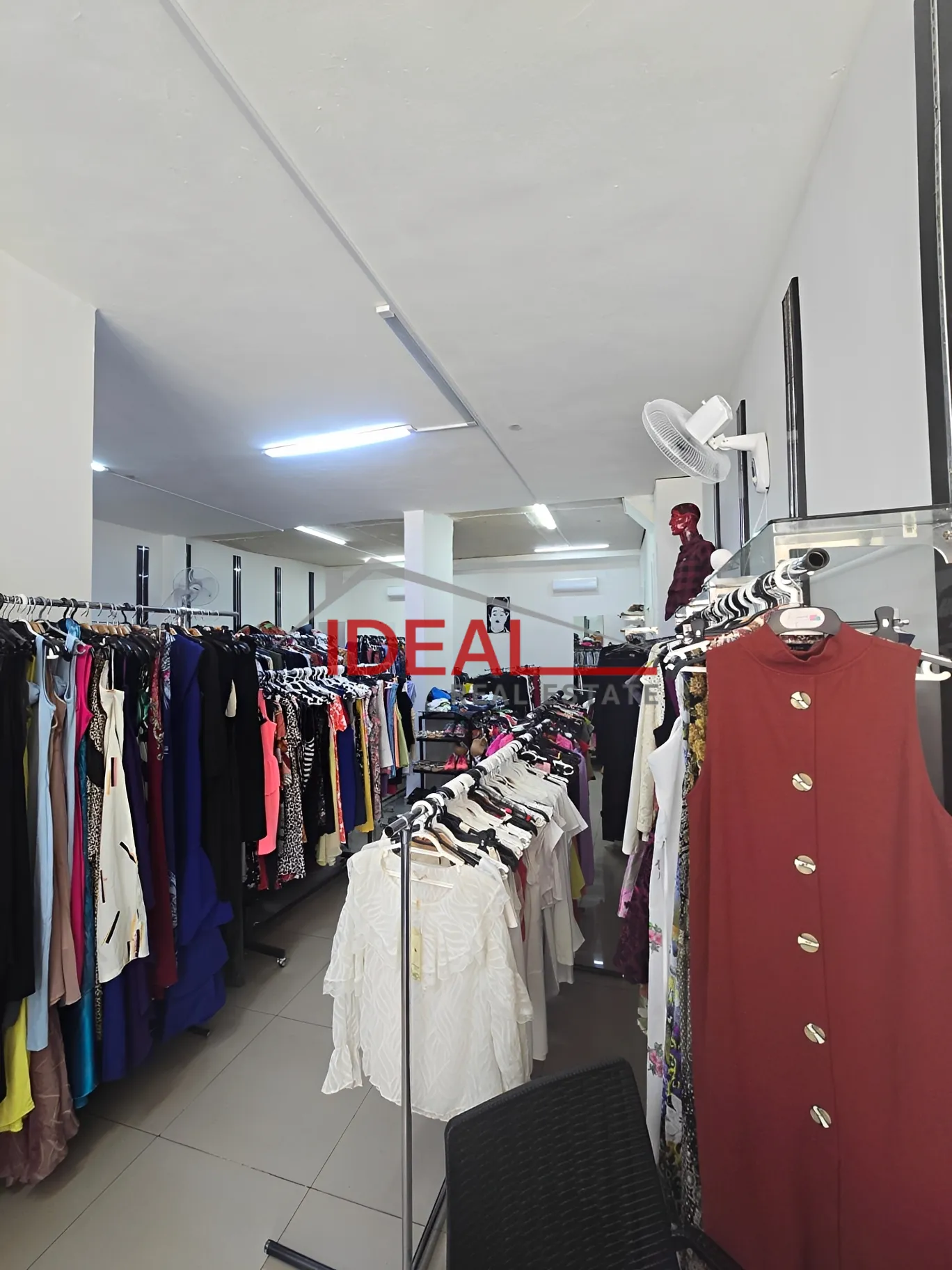 Shop for rent in Sin El Fil, Lebanon