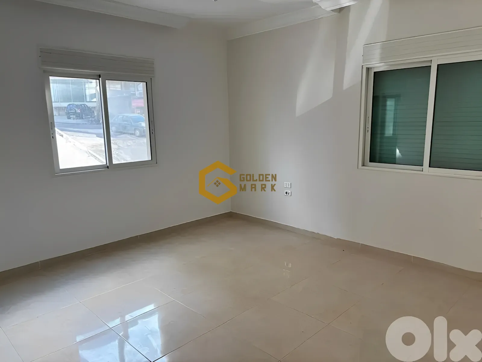 Apartment for Sale in Haret Sakher - 3 bed, 5 bath