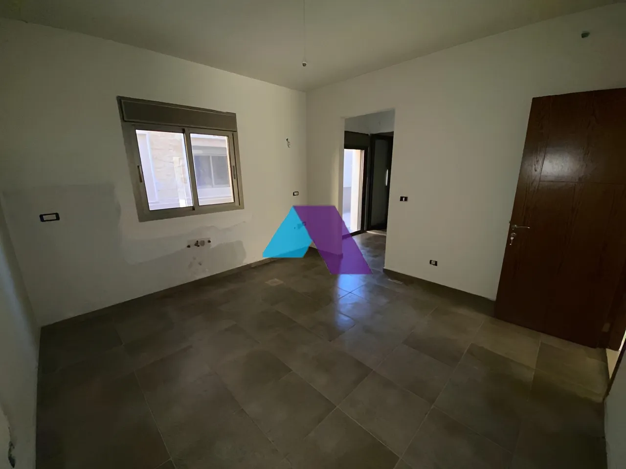 Apartment for Sale in Ballouneh