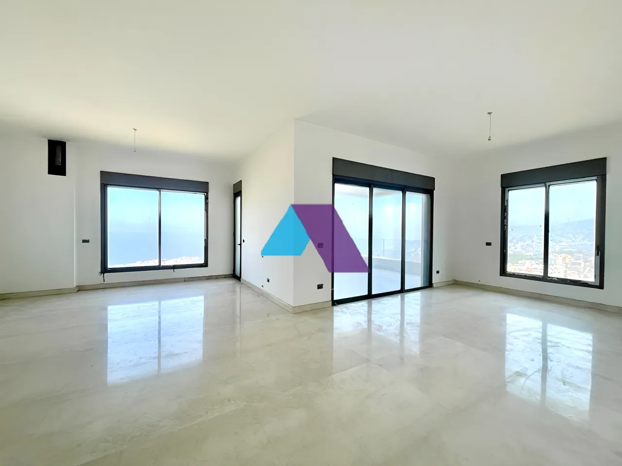 Apartment for Sale in Cornet Chahwan - 3 bed, 4 bath