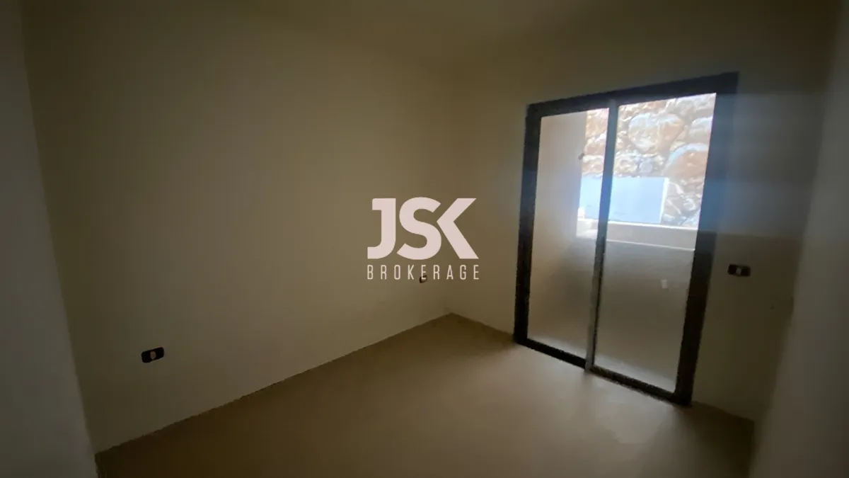 Apartment for Sale in Qornet El Hamra, Lebanon - 2 bed, 2 bath