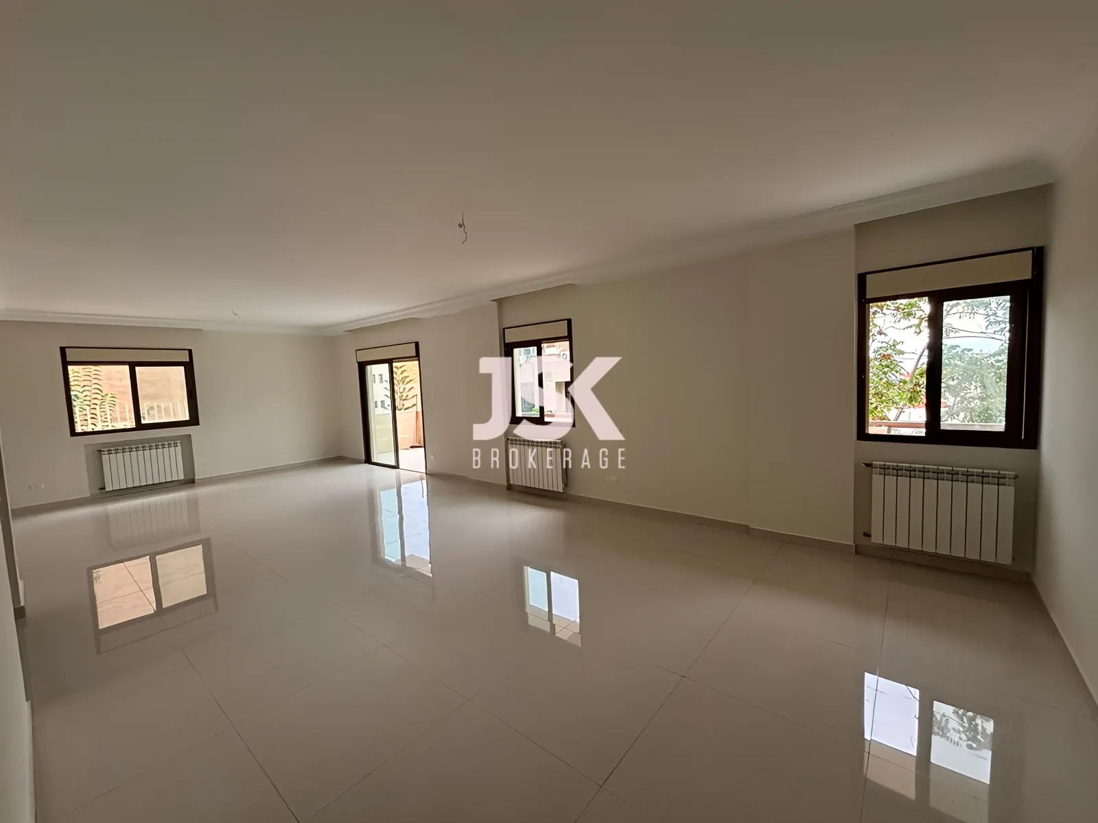 Apartment for Rent in Mazraat Yachoua