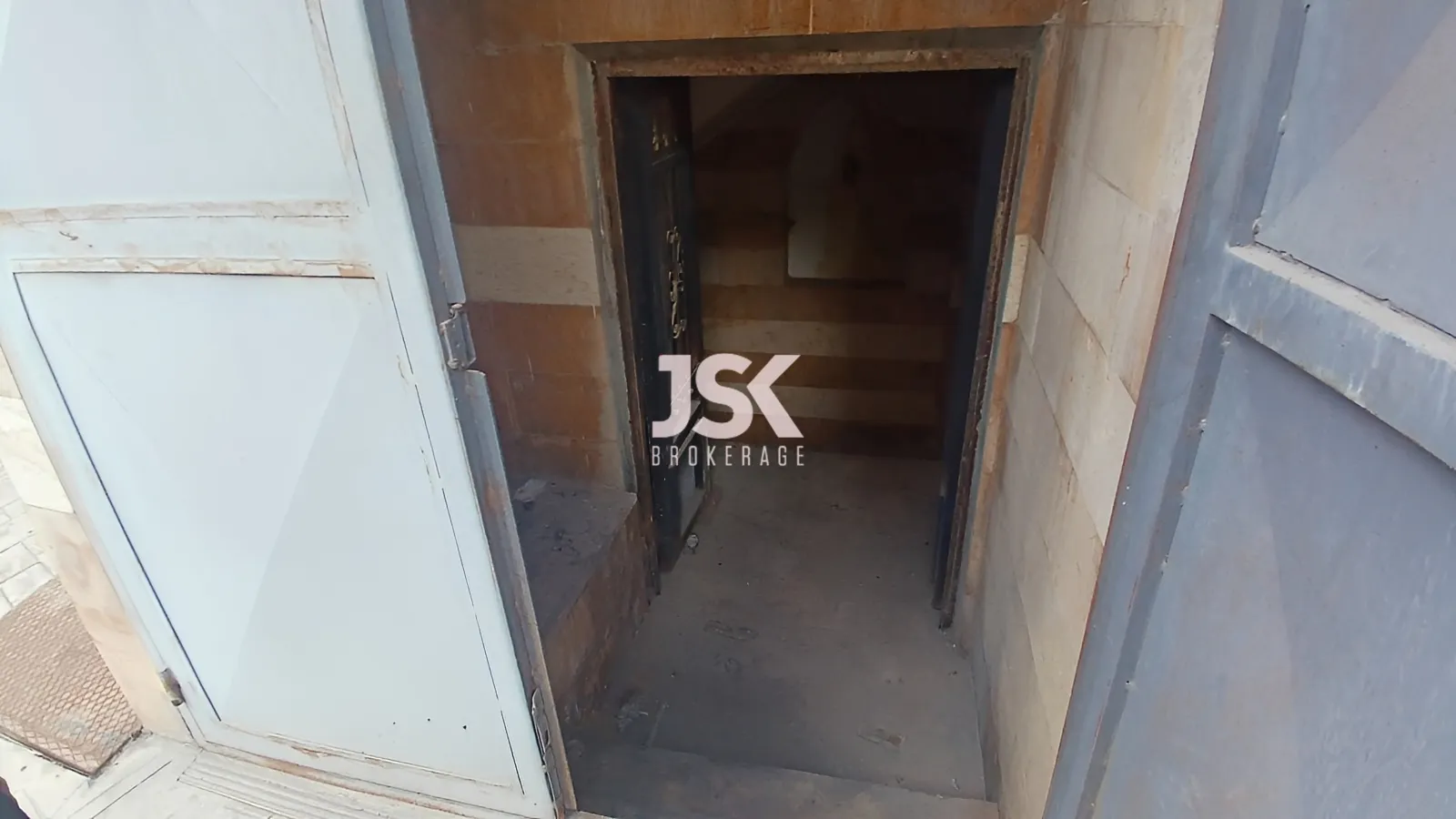Warehouse for Rent in Jdeideh