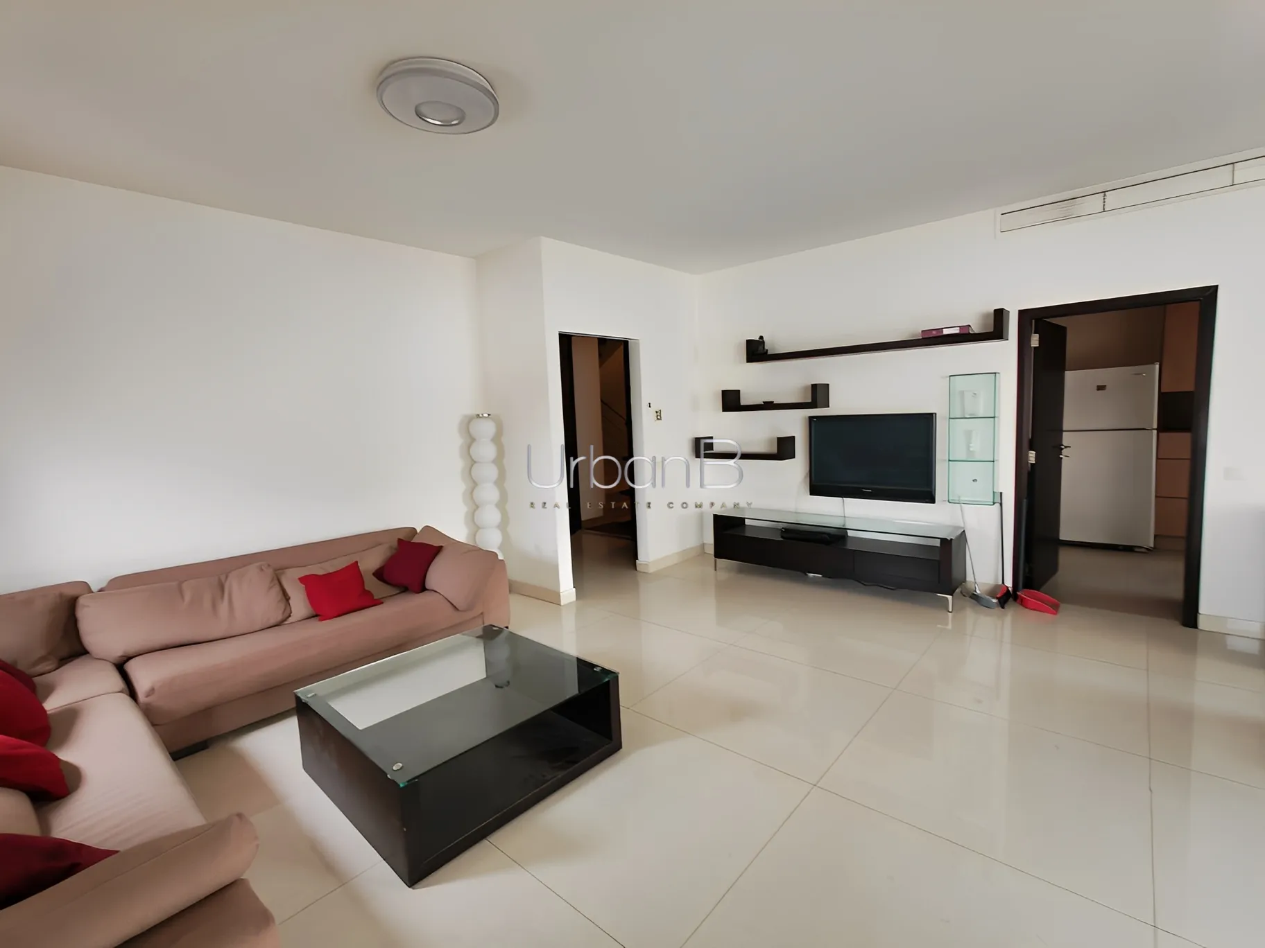 Apartment for Rent in Mar Meter, Achrafieh, Beirut - 2 bed, 2 bath