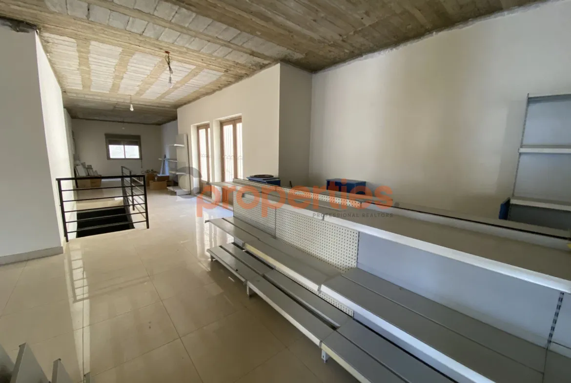 Showroom for Rent in Hazmieh