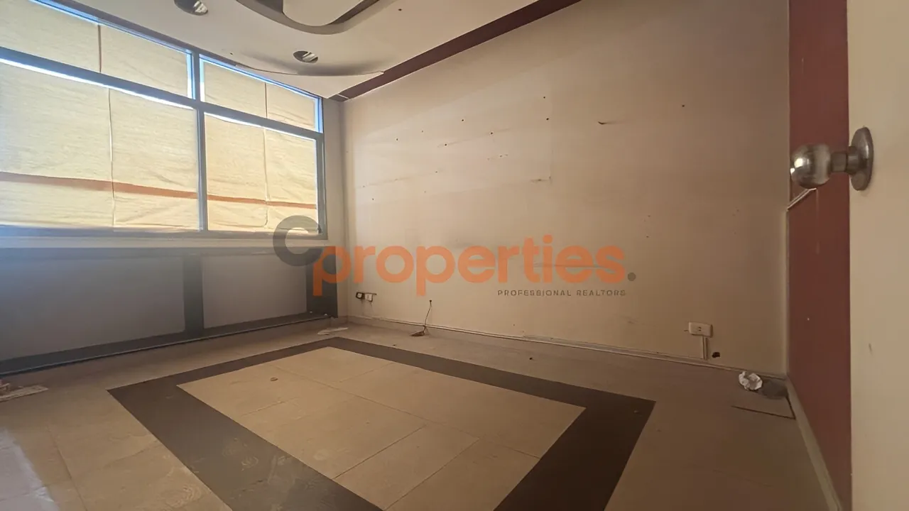 Office for Rent in Mazraat Yachoua