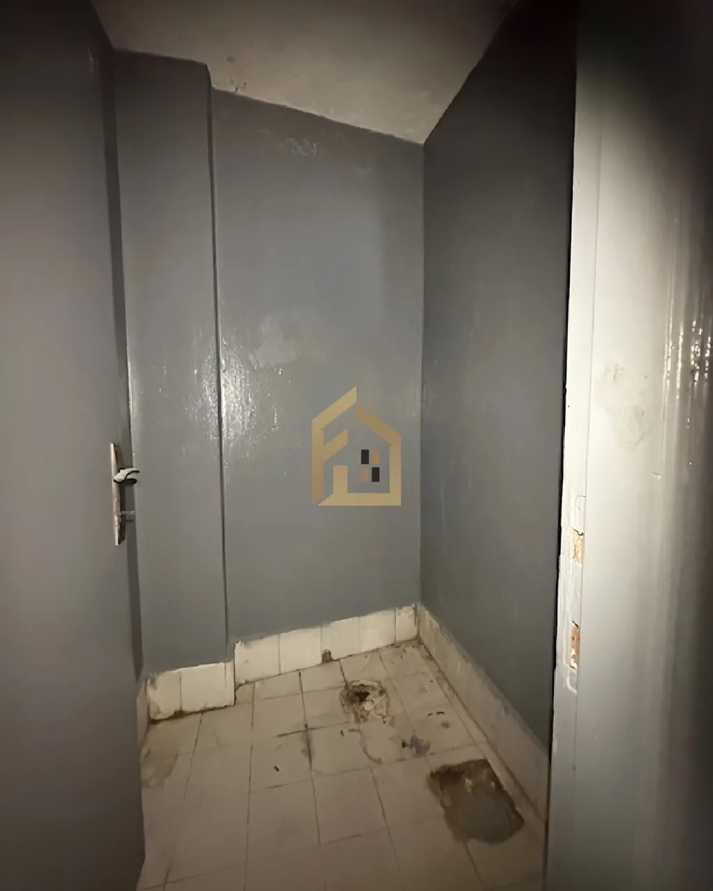 Shop for rent in Ain El Remmaneh, Lebanon