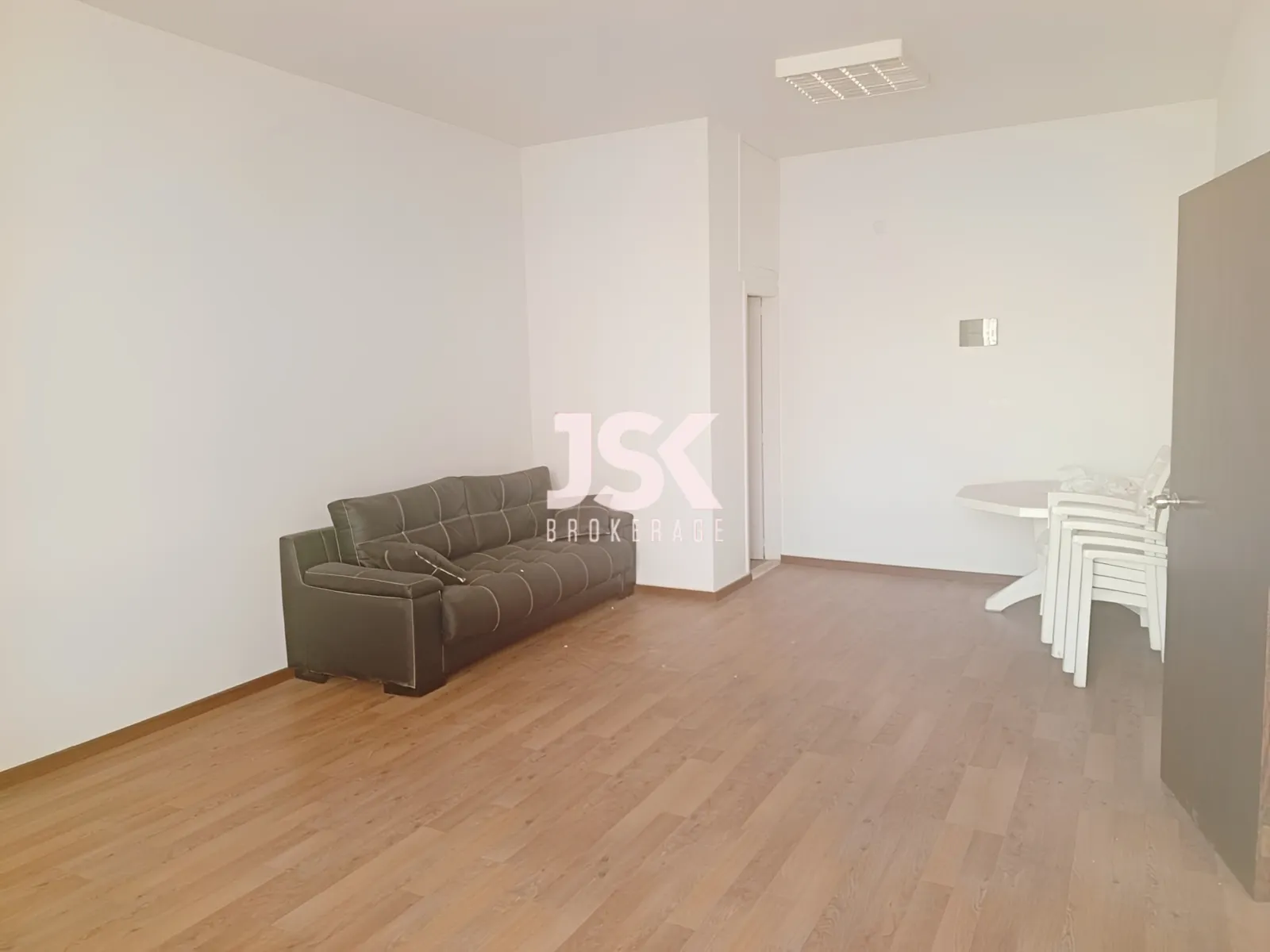 Office for Sale in Jounieh