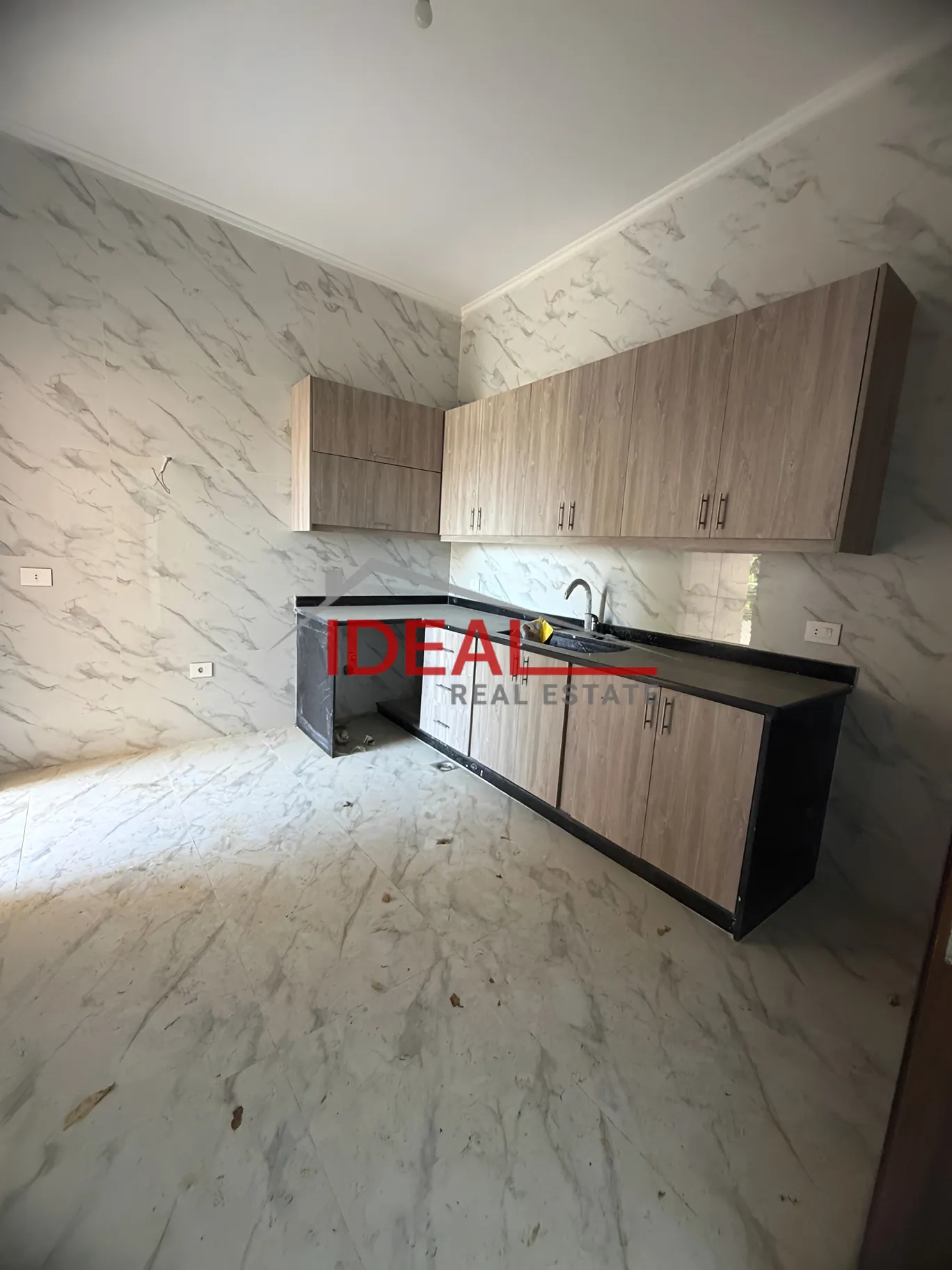 Apartment for sale in Ballouneh, Lebanon