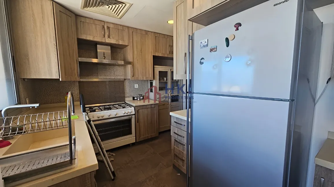 Apartment for rent in Ain Al Mraiseh, Beirut, Lebanon
