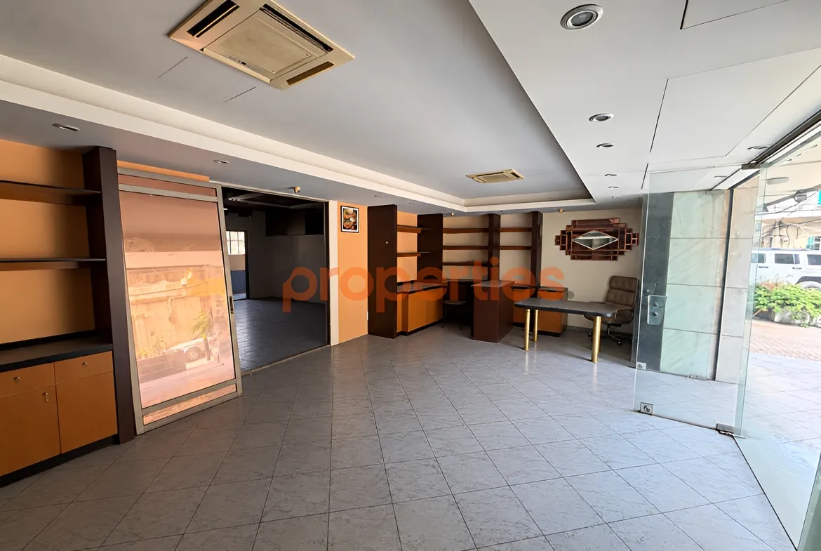 Shop for Rent in Achrafieh