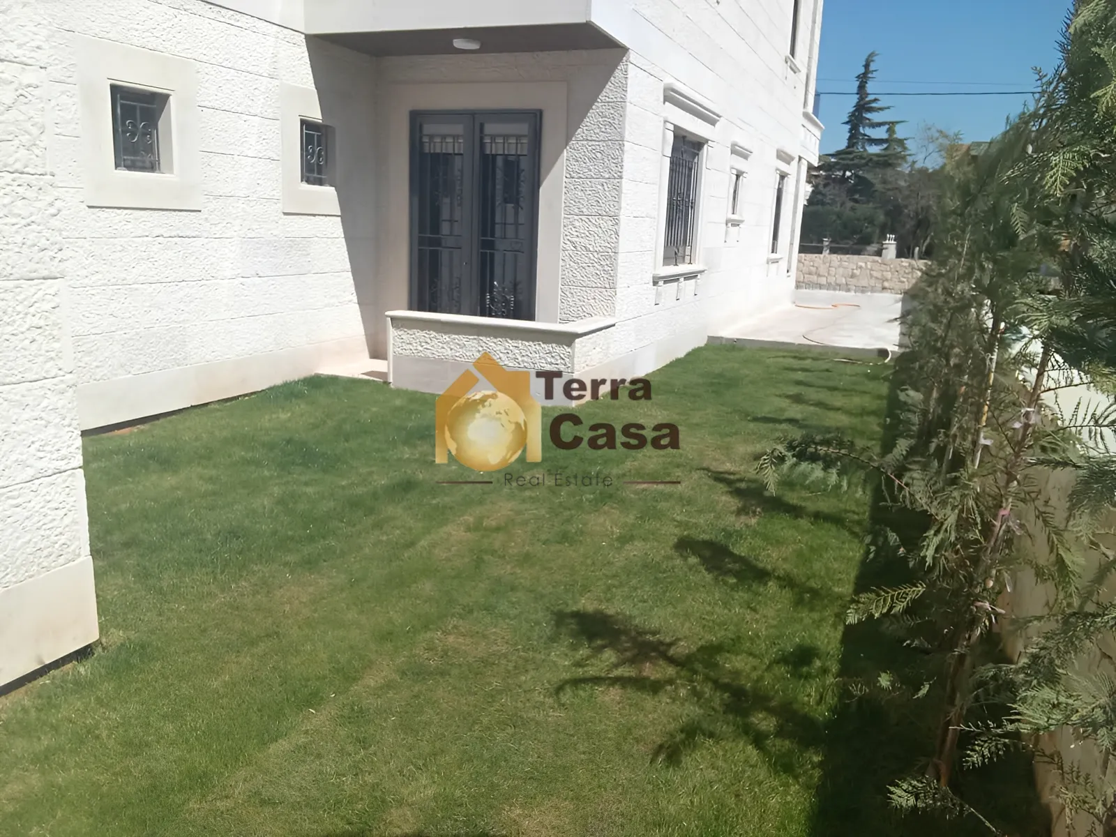 Apartment for Sale in Ksara - 4 bed, 4 bath