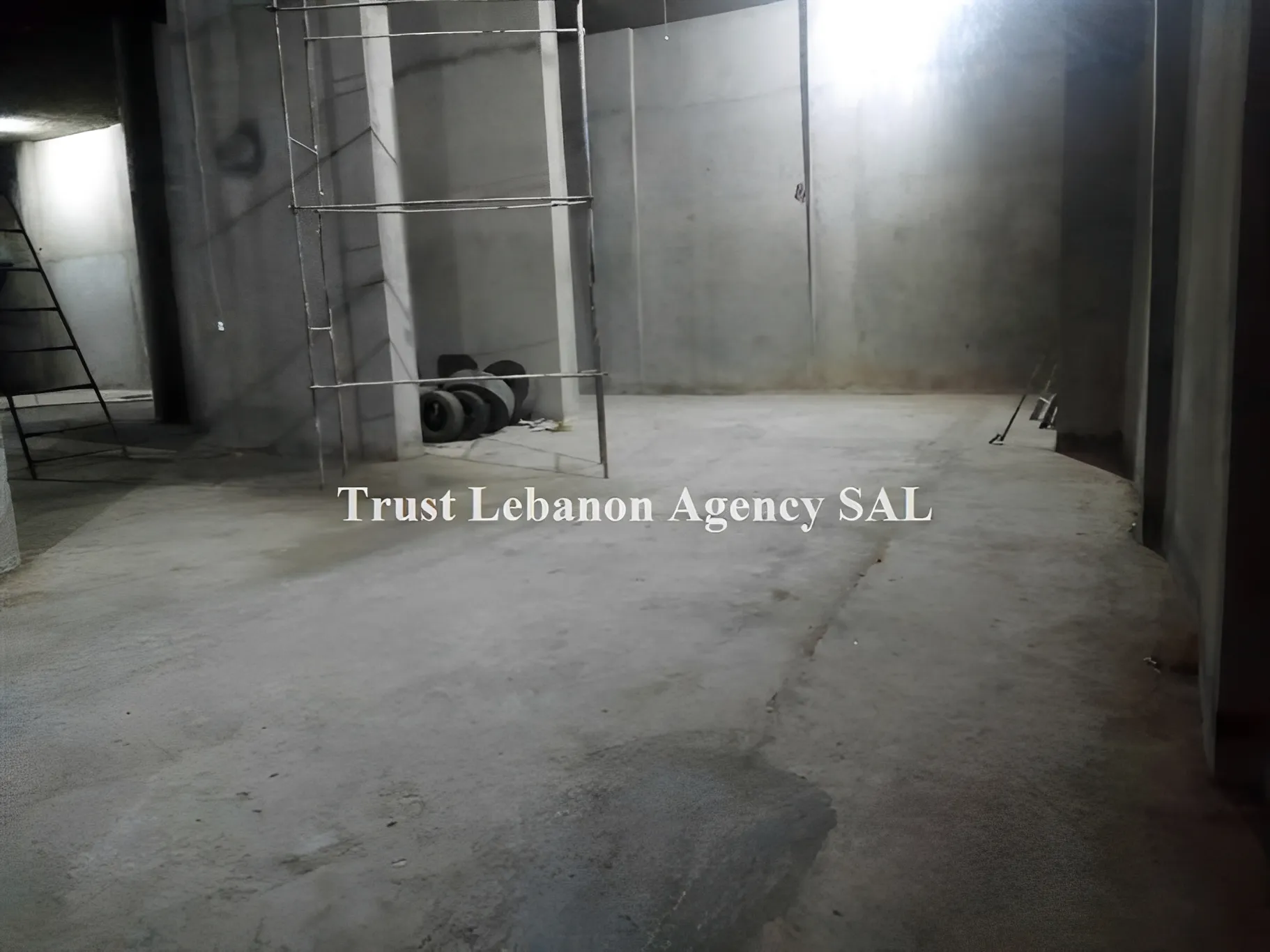 Warehouse for sale in Choueifat