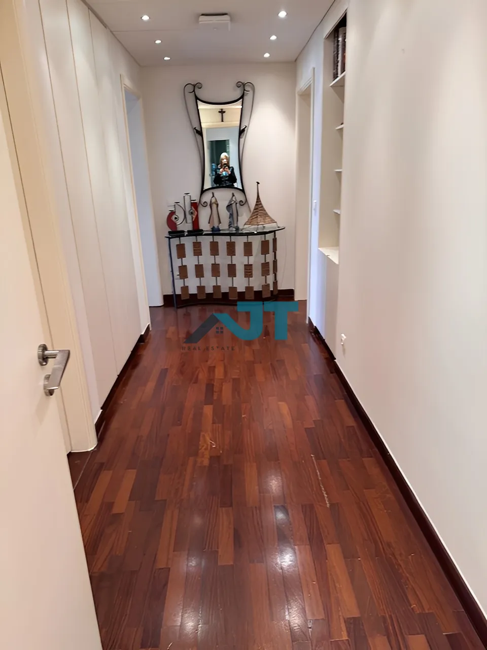 Apartment for Rent in Sursock