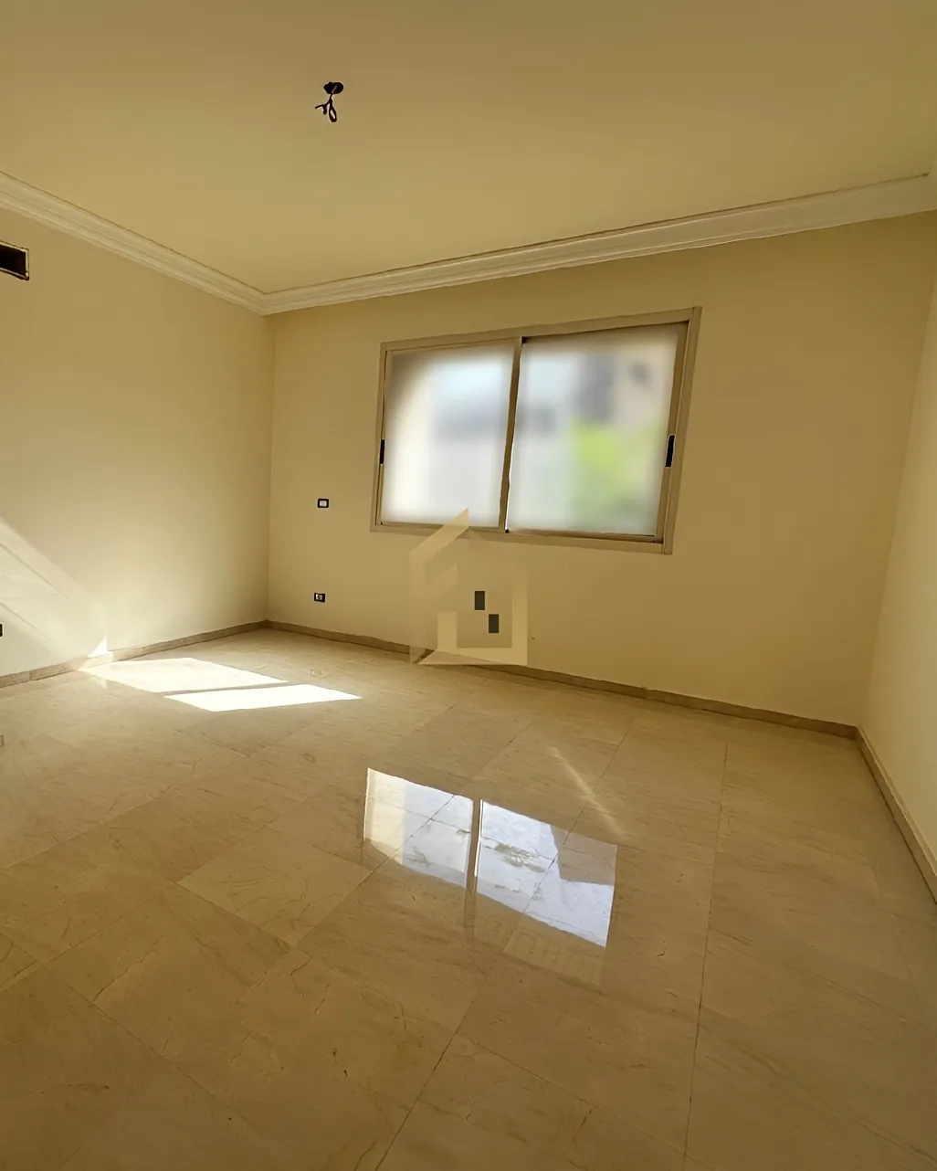 Apartment for sale in Ramlet El Baida, Bayrut, Lebanon