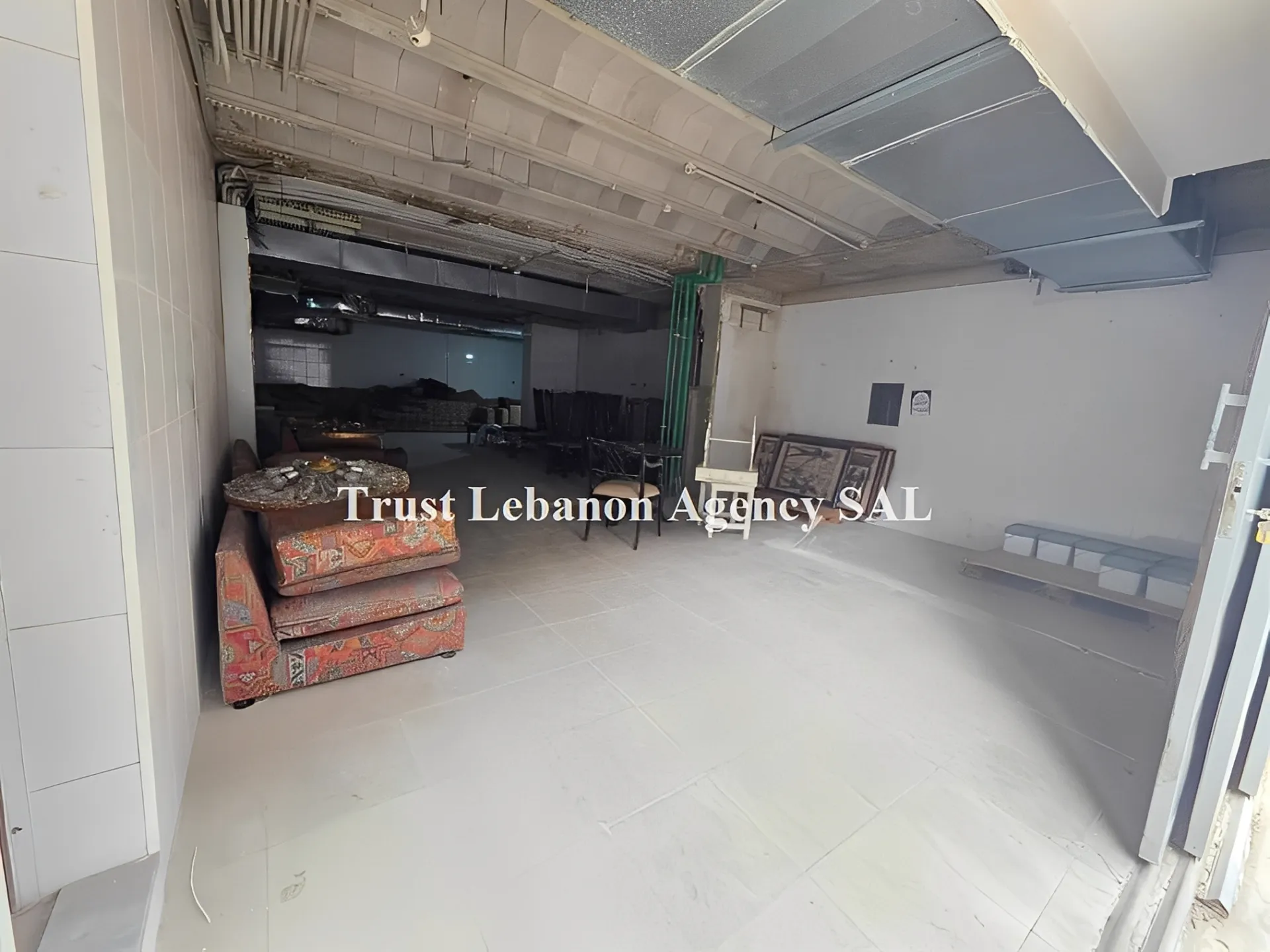 Commercial Property For Rent in Metn, Mkalles