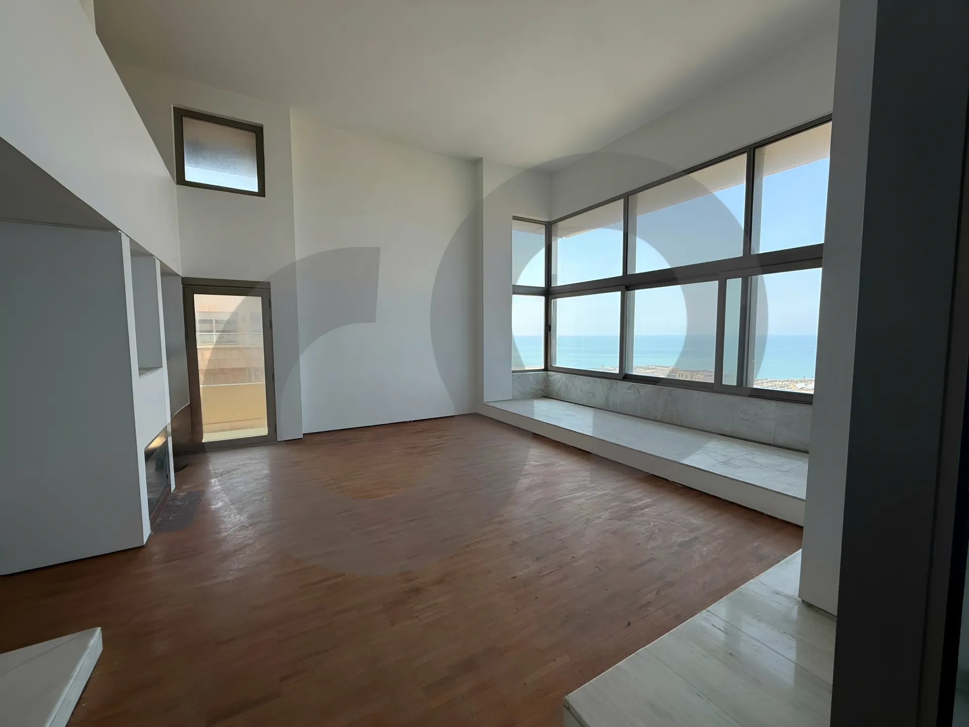 Apartment for Sale in Jnah - 4 bed, 6 bath