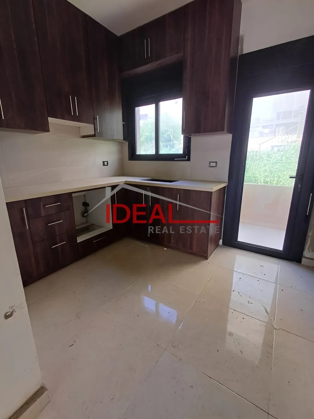 Apartment for Sale in Basbina, Lebanon - 3 bed, 2 bath