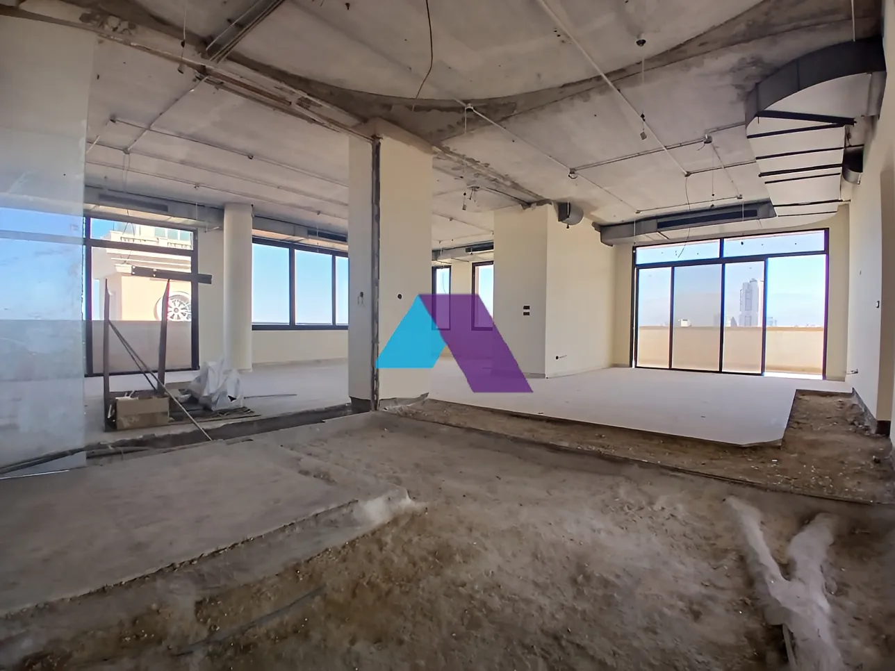 Warehouse for Sale in Dekwaneh