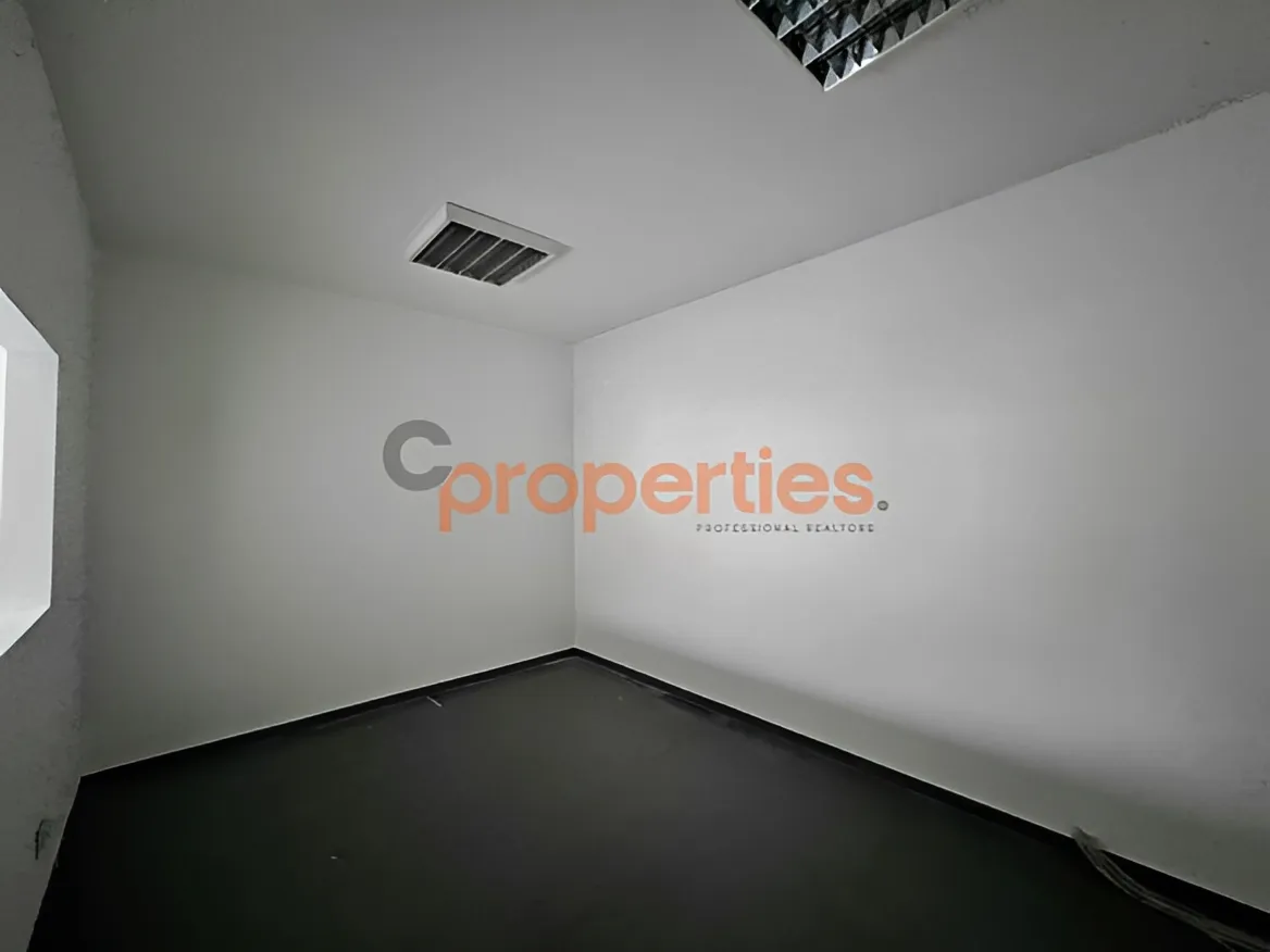 Office for Rent in Dekwaneh