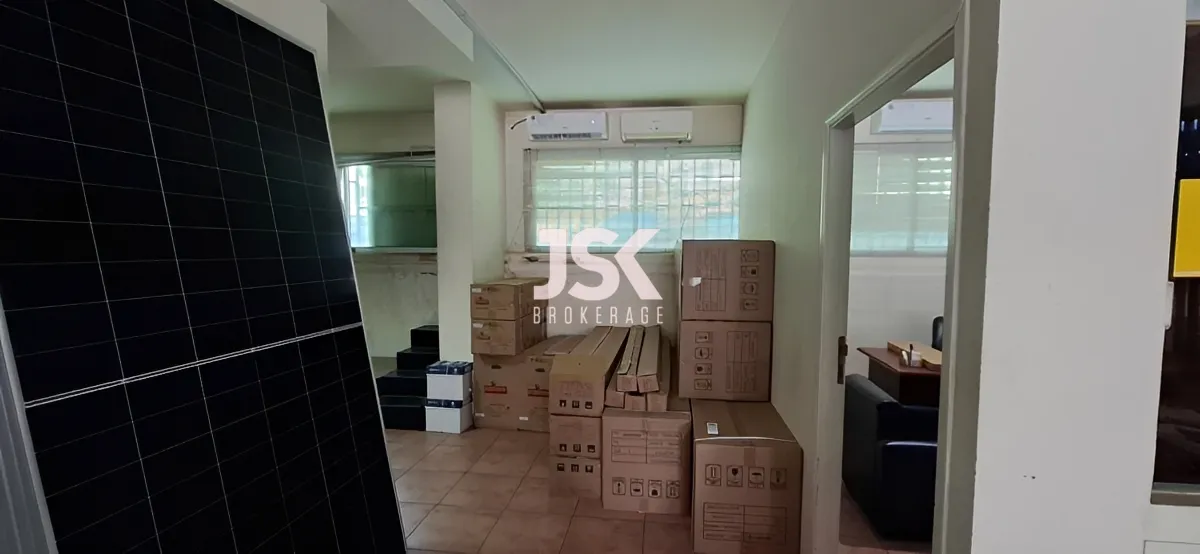 Shop for Sale in Dekwaneh