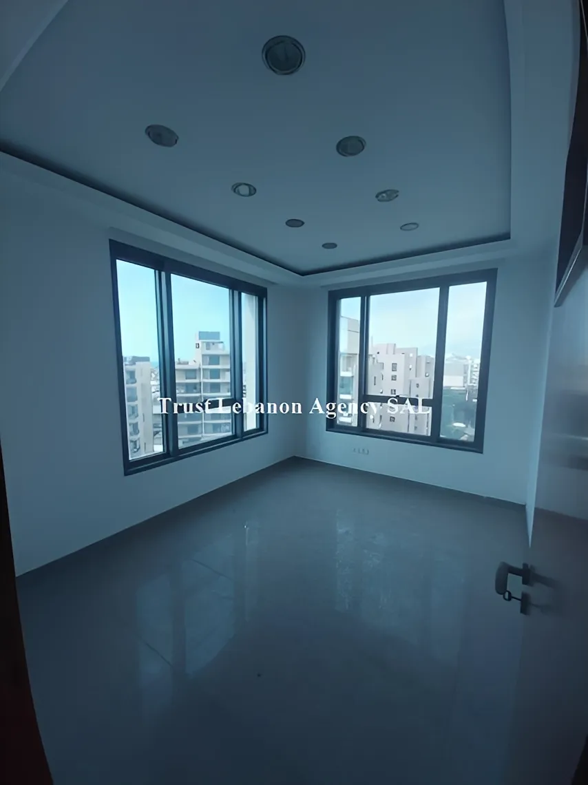 Office for rent in Metn, Berej Hamoud