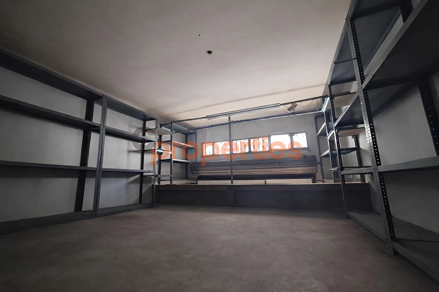 Shop for Rent in Antelias