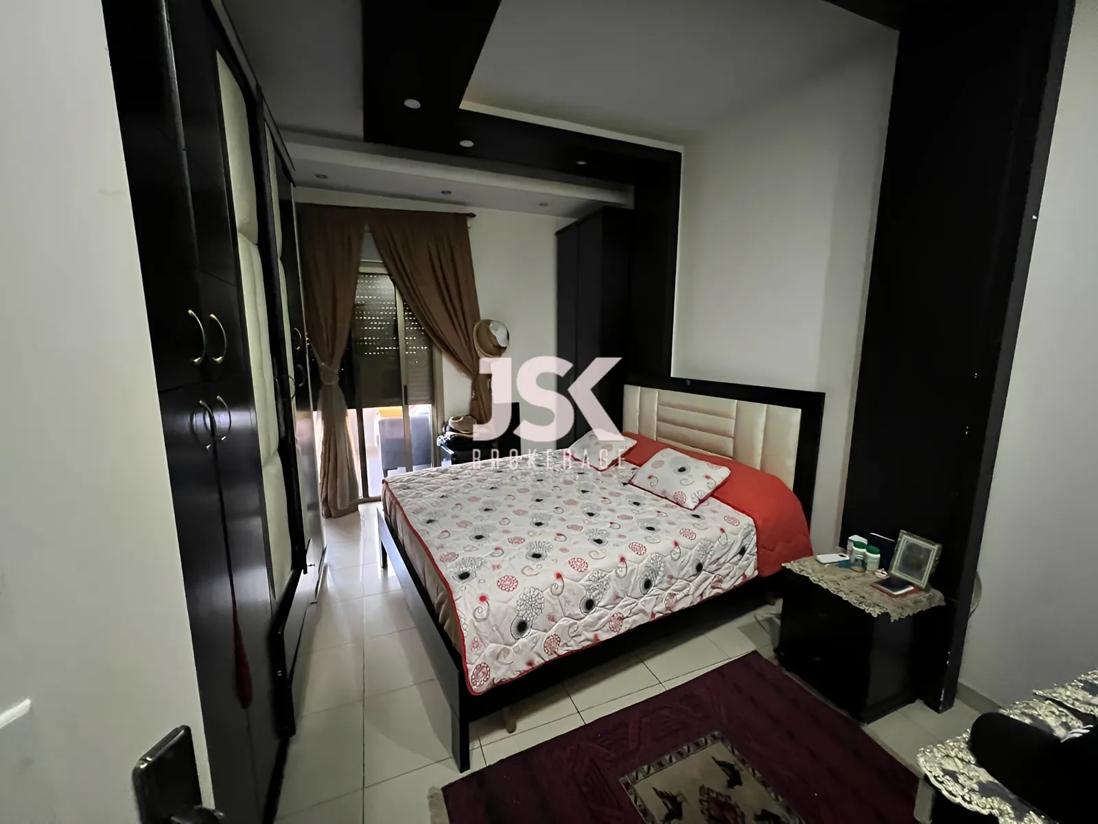 Apartment for Sale in Forn El Chebbak