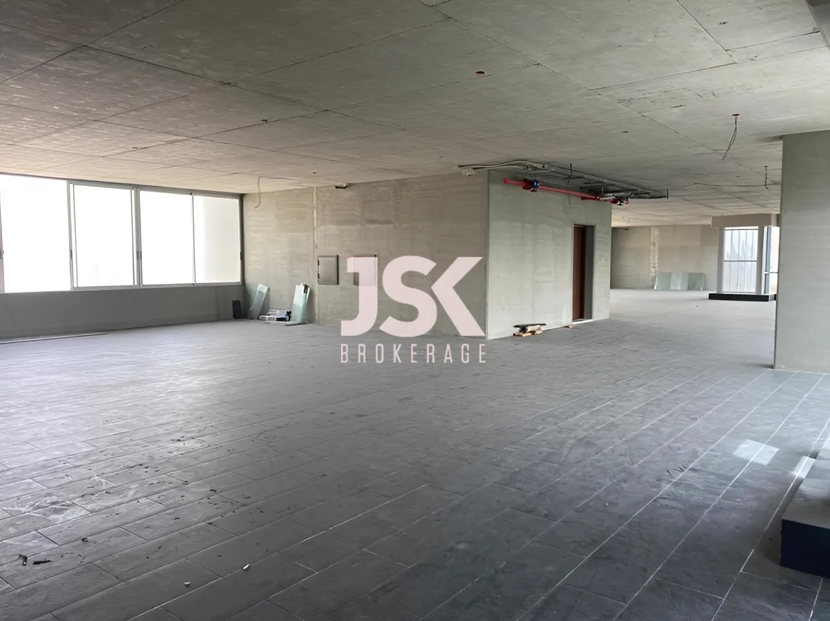 Office for rent in Achrafieh