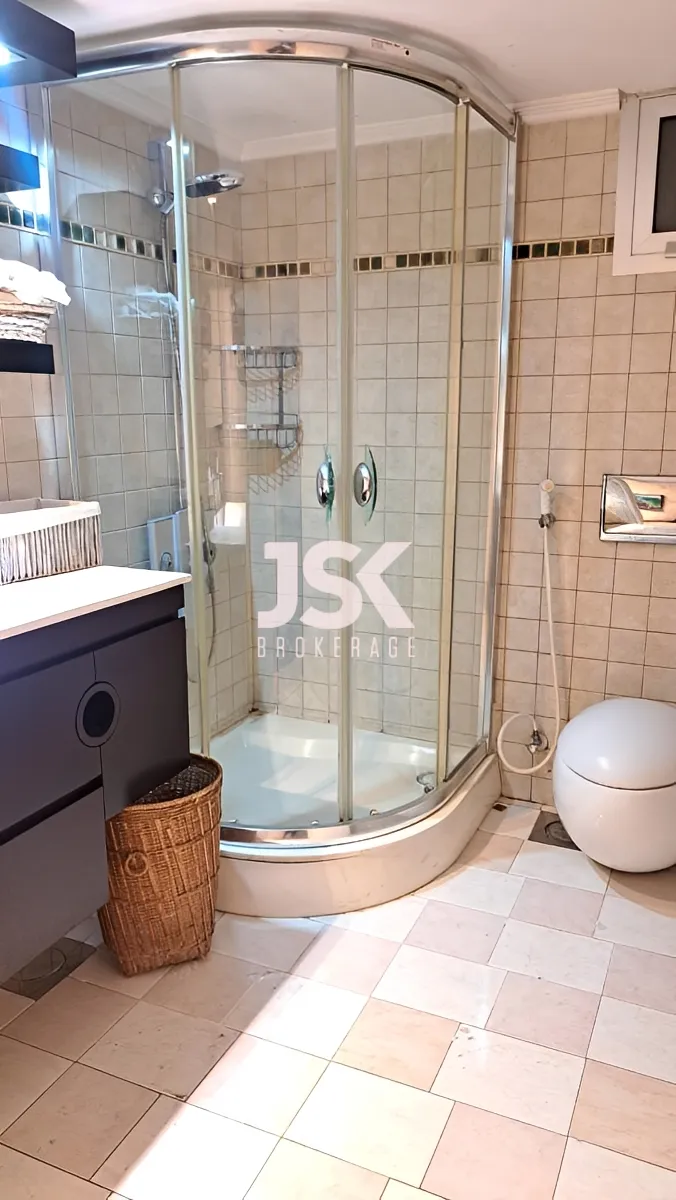 Apartment for Sale in Jnah, Beirut, Lebanon