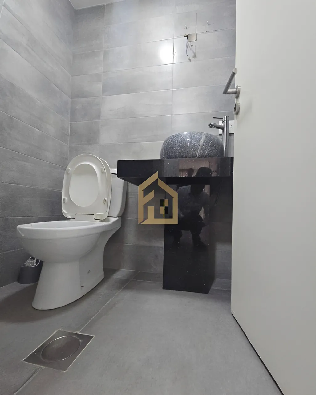 Clinic for sale in Zalqa, Lebanon