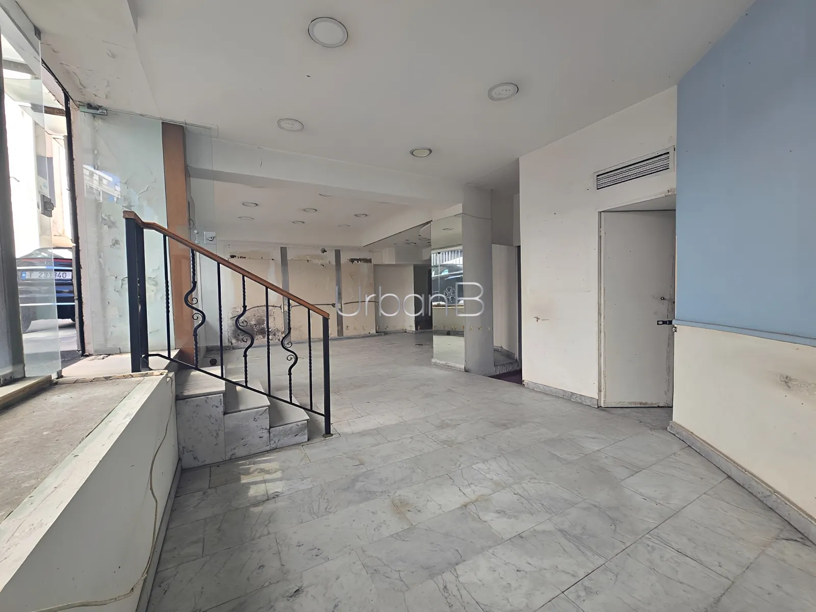 Shop for rent in Hamra, beirut, lebanon