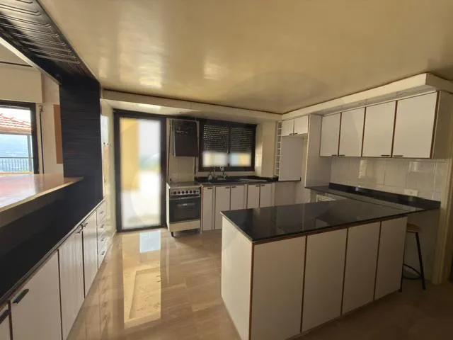 Apartment for Rent in Ajaltoun
