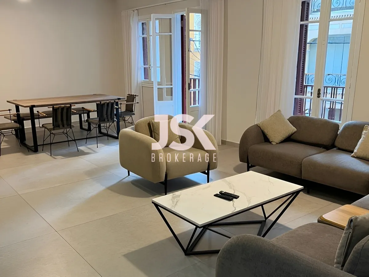 Apartment for Sale in Caree d'or, Achrafieh, Beirut, Lebanon - 3 bed, 2 bath