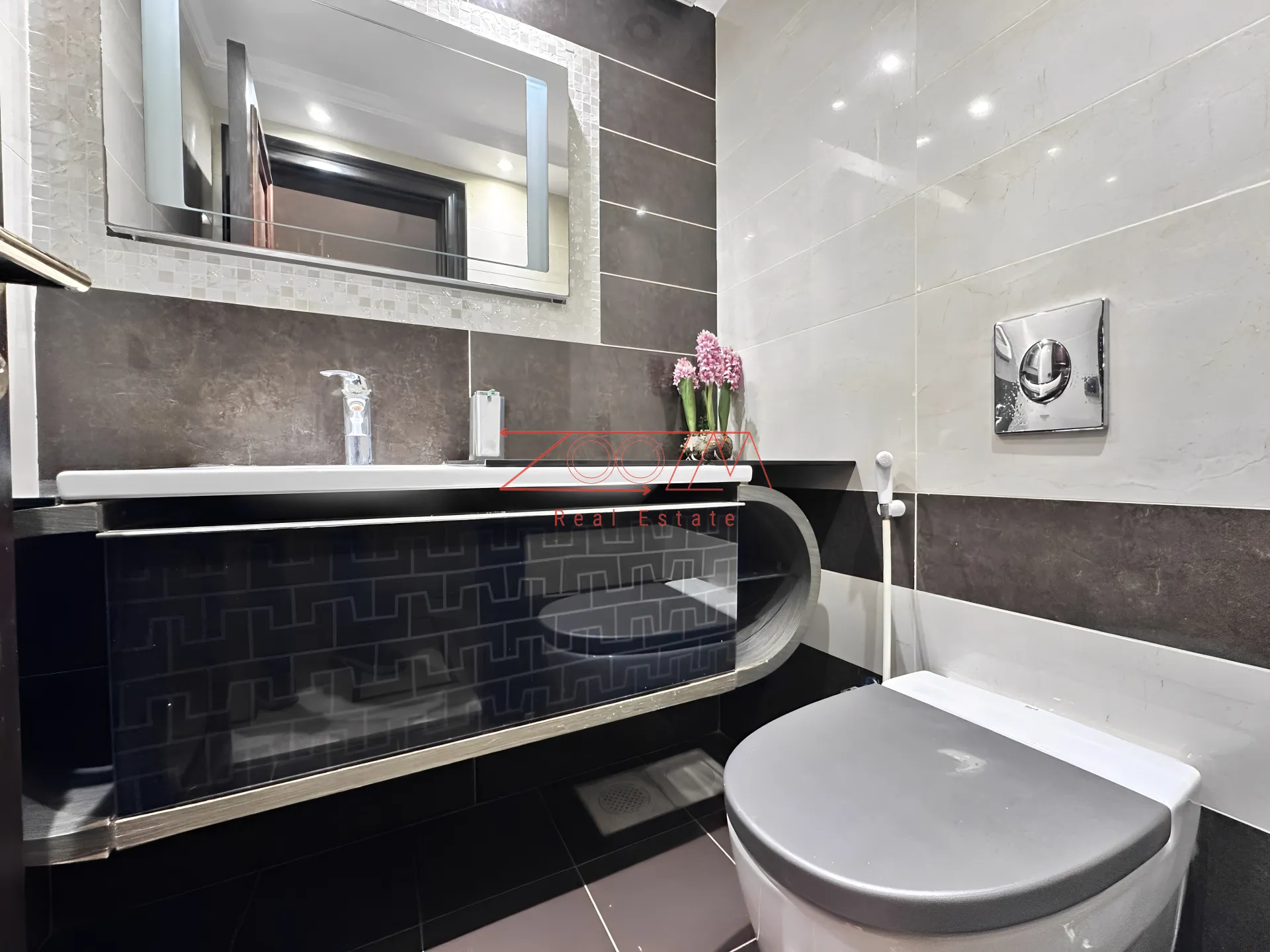 Apartment in Raoucheh, beirut, lebanon