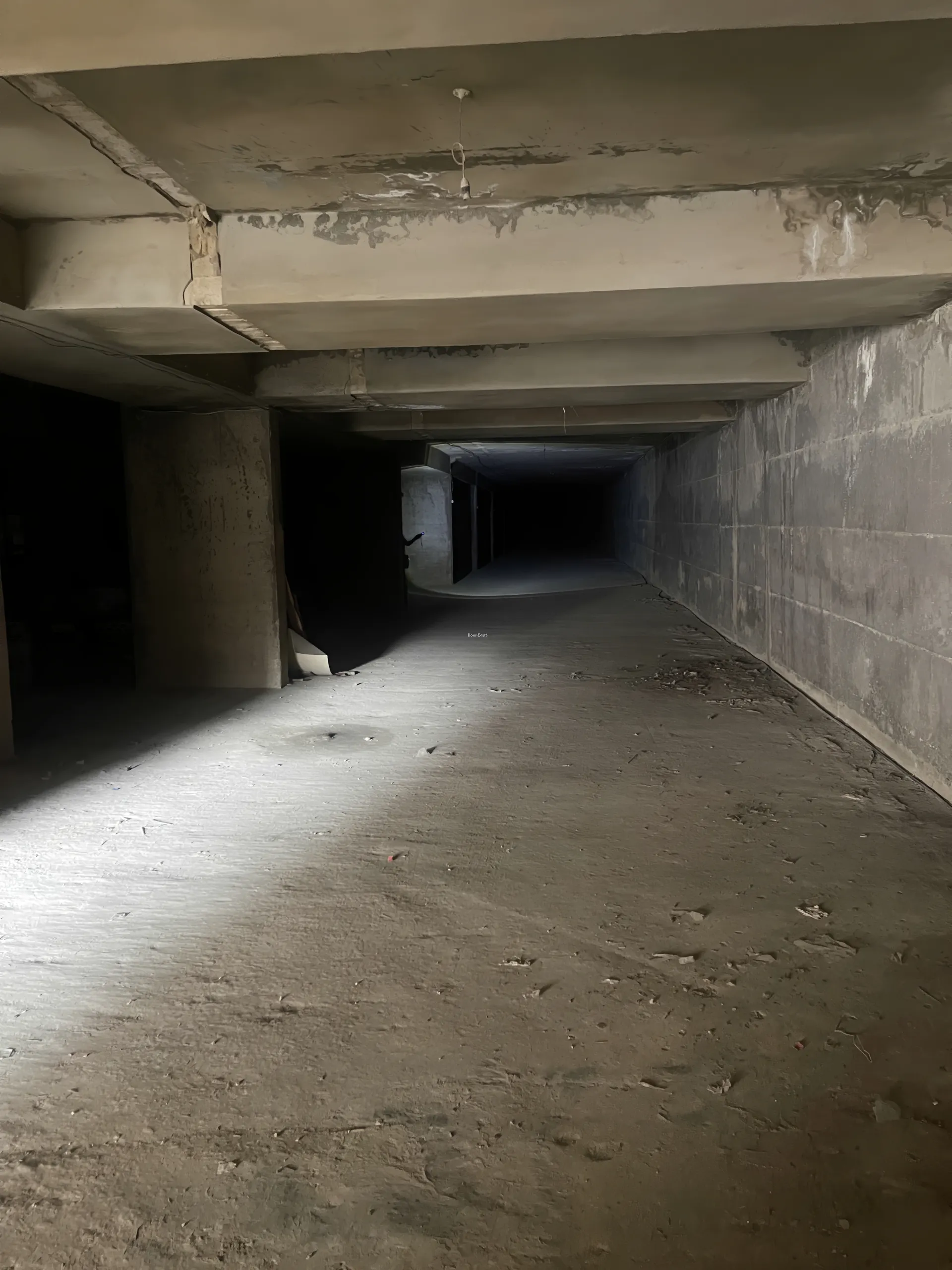 Warehouse for rent in Dekwaneh